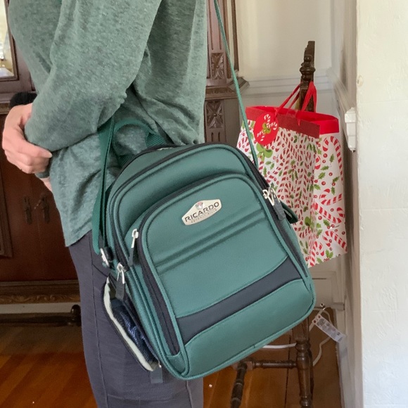 Women’s Ricardo Carry-on Travel bag - Picture 6 of 6